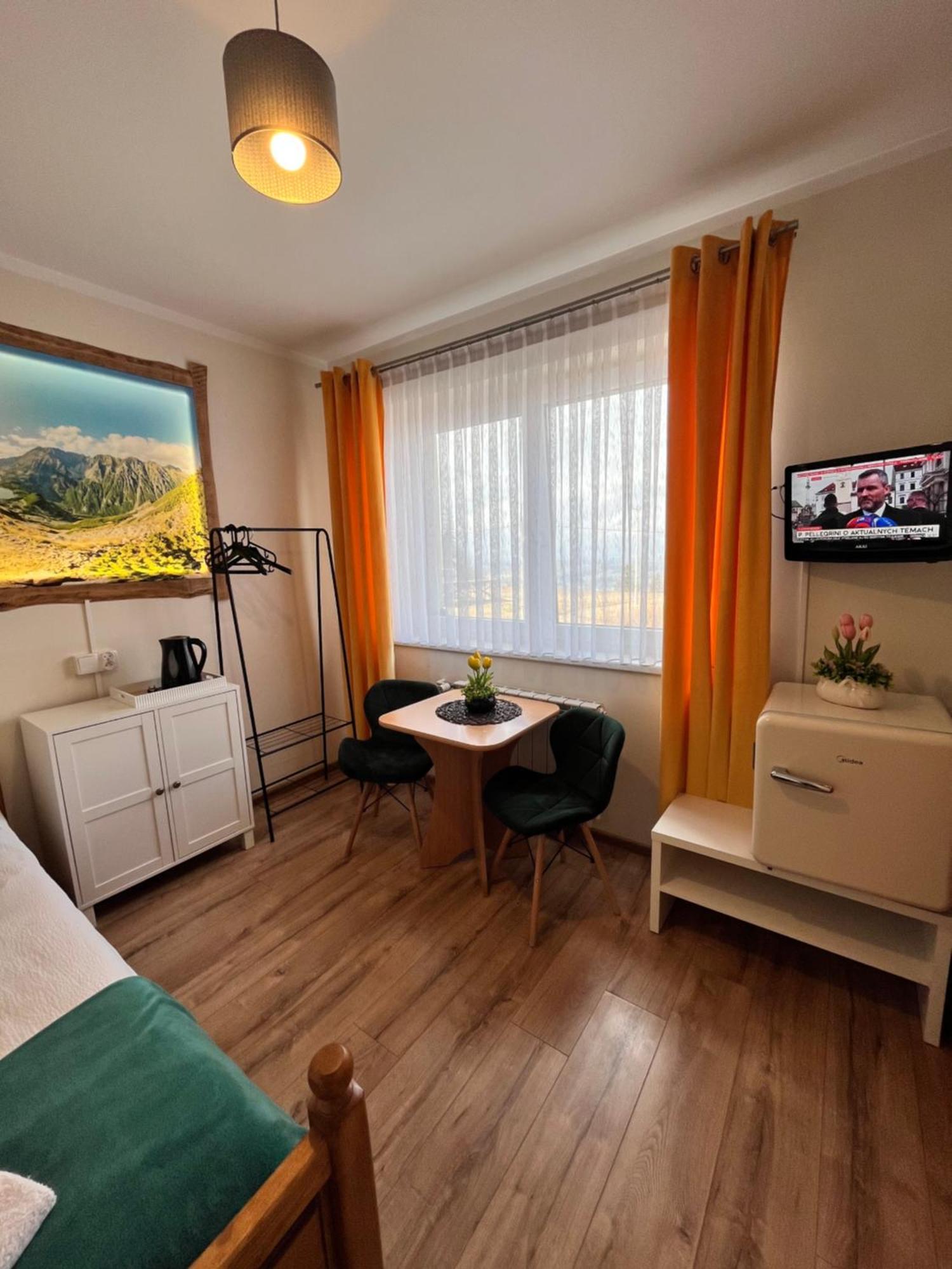 Widokowy Apartament - Pokoje Goscinne Banska Wyzna エクステリア 写真